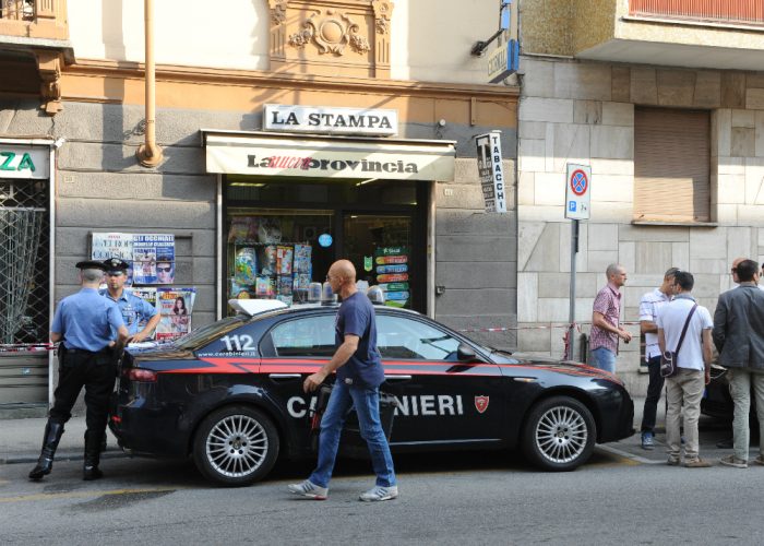 Tabaccaia accoltellata: è graveTorna il far west in corso Volta