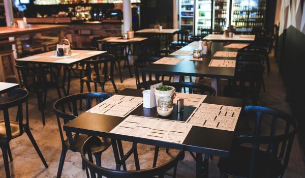 ristorante vuoto