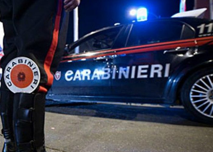 Tentato furto in una tabaccheria di via Petrarca sventato dai carabinieri di Asti