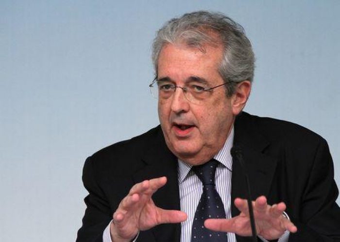 Tesoro/ Colloca tutti i 2,5 mld di Ctz, tassi in calo all'1,113%