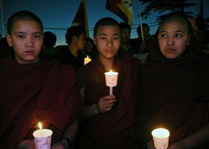 Tibet/ Tibetano si dà fuoco nella provincia cinese di Huangnan