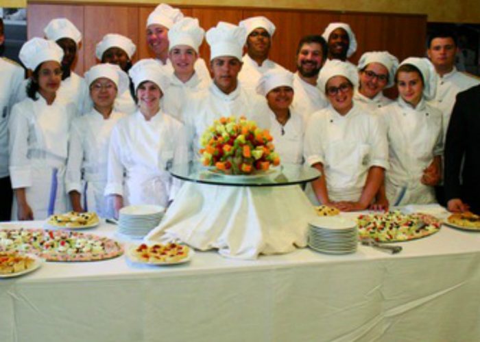 Tornano negli Usa i giovani cuochivenuti a lezione di cucina astigiana