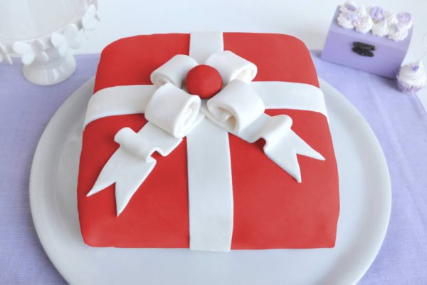 torta-pacco-regalo