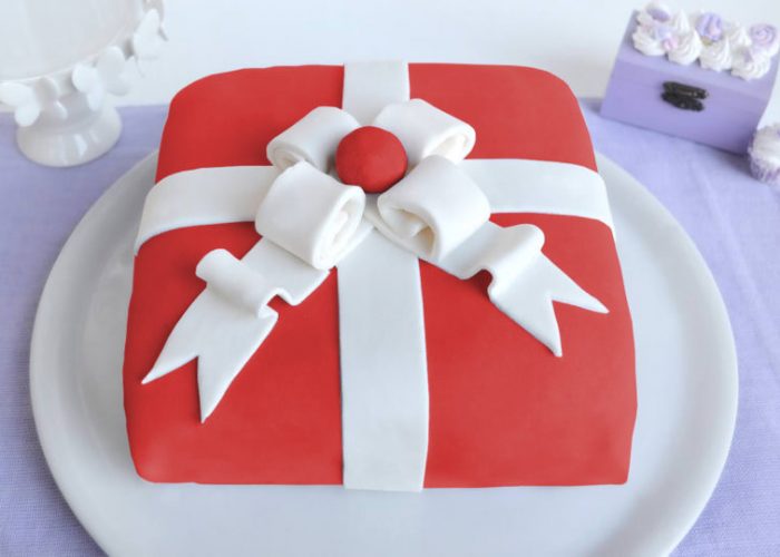 torta-pacco-regalo