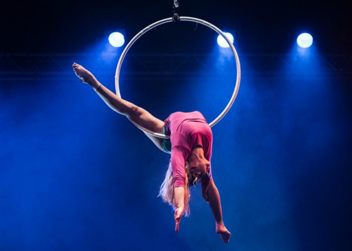 Tra funi e acrobazie, con Exittutta la creatività di Cirko Vertigo