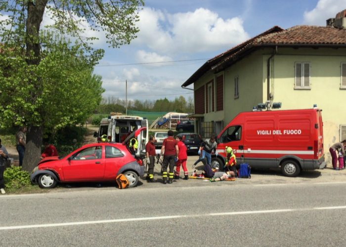 Tre feriti in un incidente a Bramairate