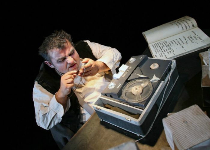 Tre pièce di Beckett e un travaglioCosì si chiude la prosa all'Alfieri