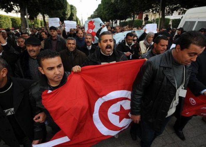 Tunisia/ Assassinato il leader dell'opposizione Shokri Belaid