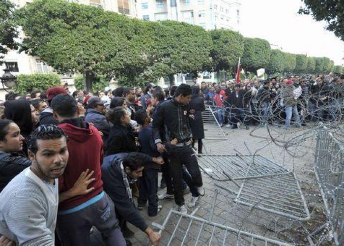 Tunisia/ Sciopero generale, crisi spacca anche partito islamico