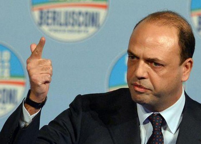 Ue/ Alfano: Inaccettabile Rehn intervenga in campagna elettorale