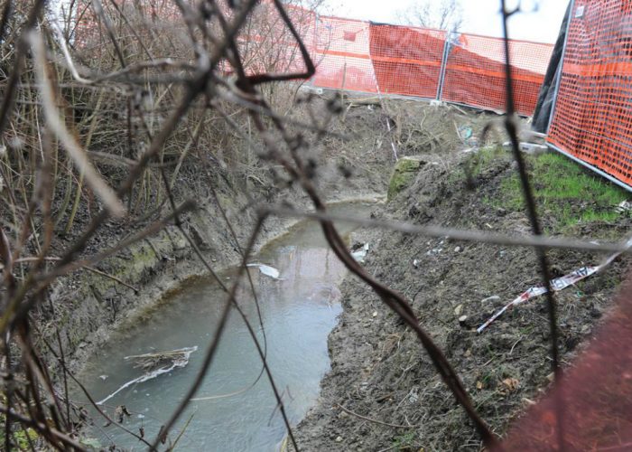 Un manichino per simularel'abbandono di Elena Ceste nel canale