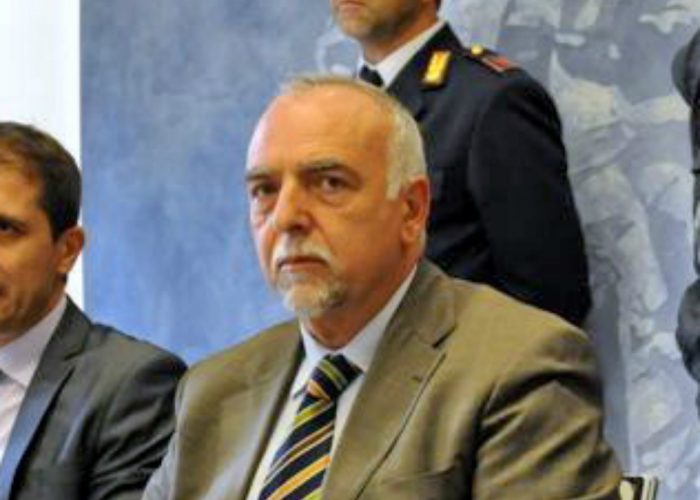 Uomo ferito dai proiettili vagantiIl Questore: vicenda anomala, verifichiamo
