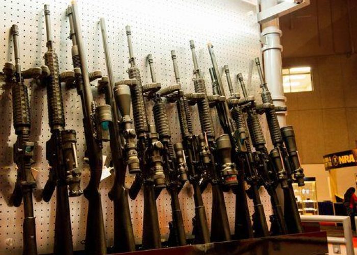 Usa/ Armi, in Arizona proposta per fucili gratis ai cittadini