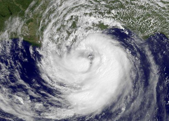 Usa/ Isaac arriva in Louisiana e diventa uragano