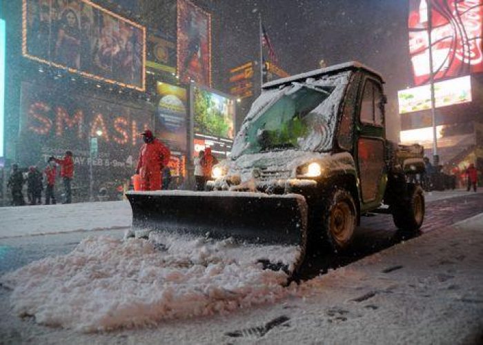 Usa/ Nemo: 650.000 senza corrente, 6 morti di cui 3 in Canada