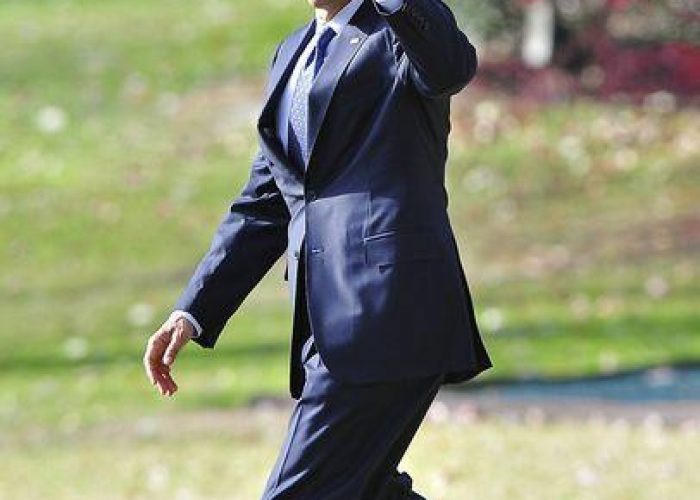 Usa/ Obama risponde a domande su Twitter: No a tagli educazione