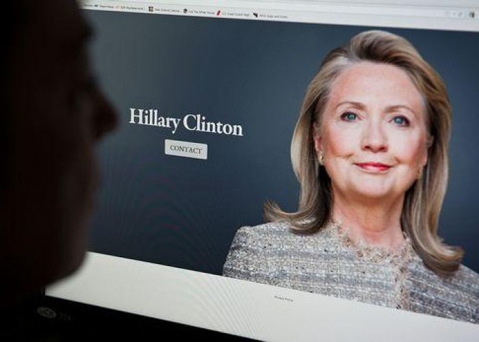Usa/ Sondaggio: Clinton la più popolare, gradimento Obama in calo