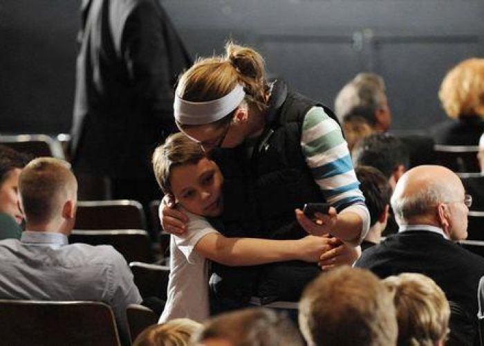 Usa/ Strage scuola, Lanza aveva 4 armi e centinaia di munizioni