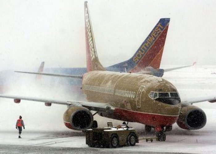 Usa/ Tempesta di neve: cancellati oltre 1.100 voli