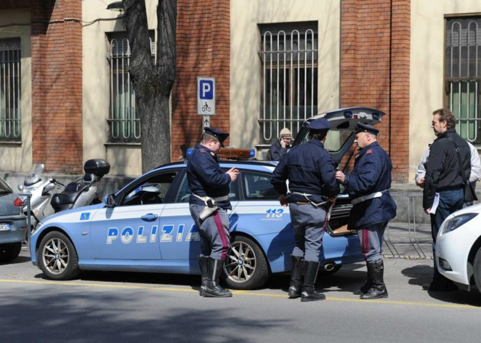 Va in Questura per una denuncia,ma doveva scontare 4 anni: arrestato