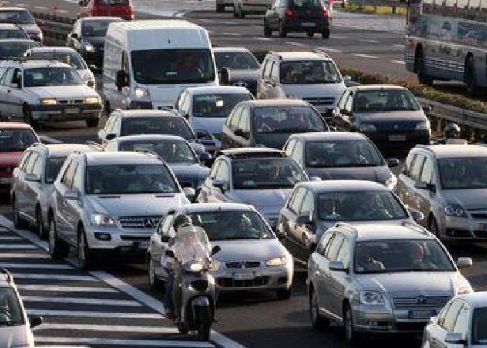 Vacanze/ Controesodo, su rete Anas traffico intenso senza disagi