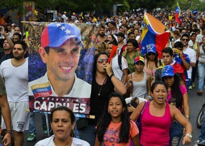 Venezuela/ Almeno 7 morti e 61 feriti in manifestazioni