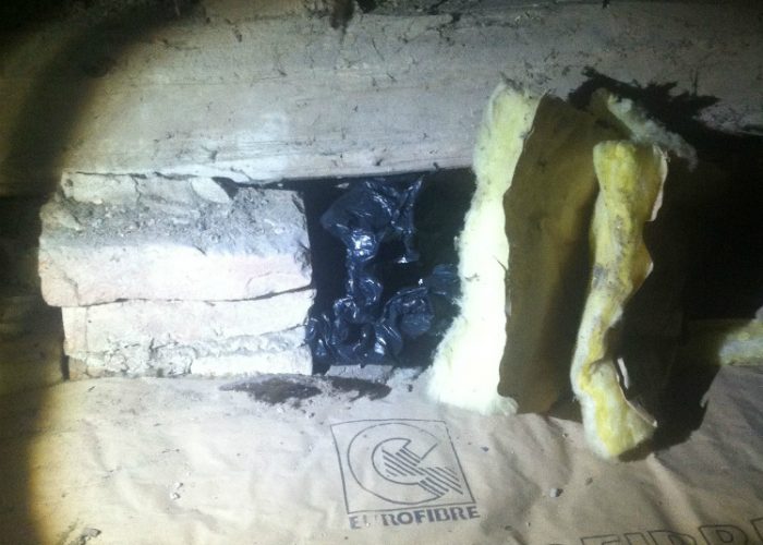 Ventenne arrestato per spaccio: 200 grammi di marijuana nascosti nel sottotetto