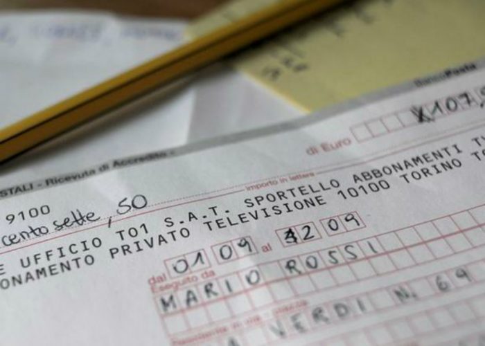 Ventidue abbonamenti Rai non pagatitra gli esercizi commerciali astigiani