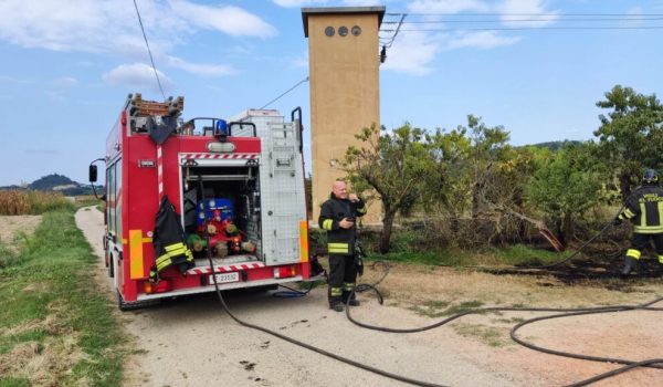 vigili del fuoco incisa