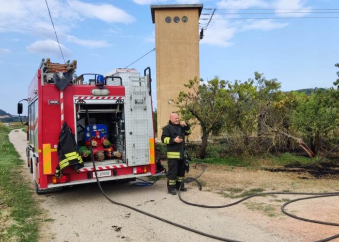 vigili del fuoco incisa