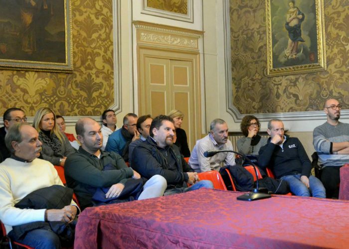 Villanova, le nuove aree commercialifanno paura ai negozianti
