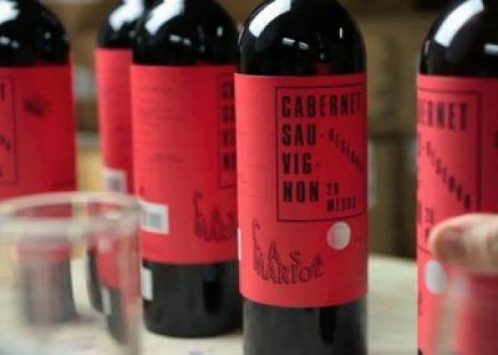 Vini/ Coldiretti: In 10 anni 'addio' a un bicchiere su 4, -22%