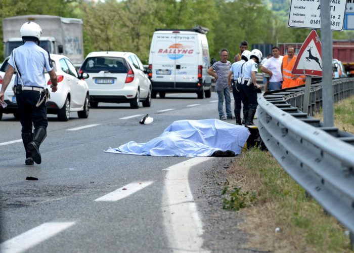 Vittima di un incidentel'uomo indagato per uno scontro mortale