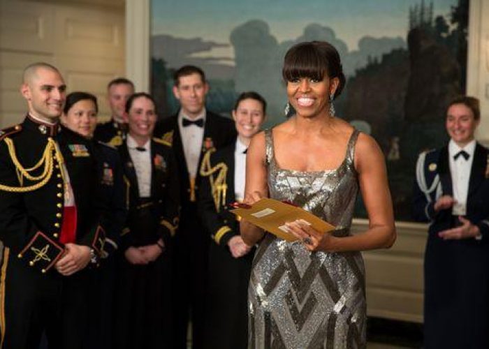 Vivienne Westwood contro Michelle Obama: orribile ciò che indossa