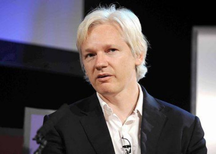 Wikileaks/ Quito sfida Londra, asilo diplomatico a Assange