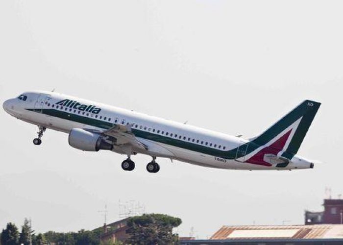 Wind Jet/ Alitalia: Il 21 agosto trasportati altri 958 passeggeri